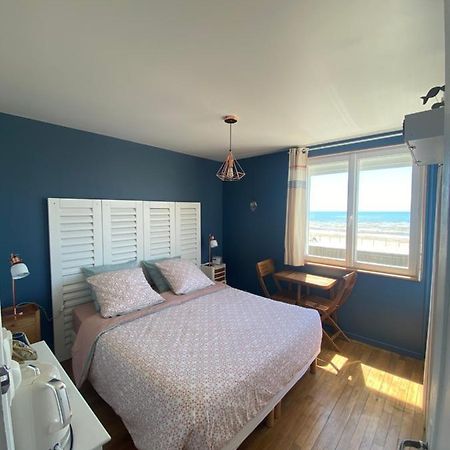 Chambre D'Hotes "Lumiere Du Cap" Vue Mer Barneville-Carteret Exteriör bild